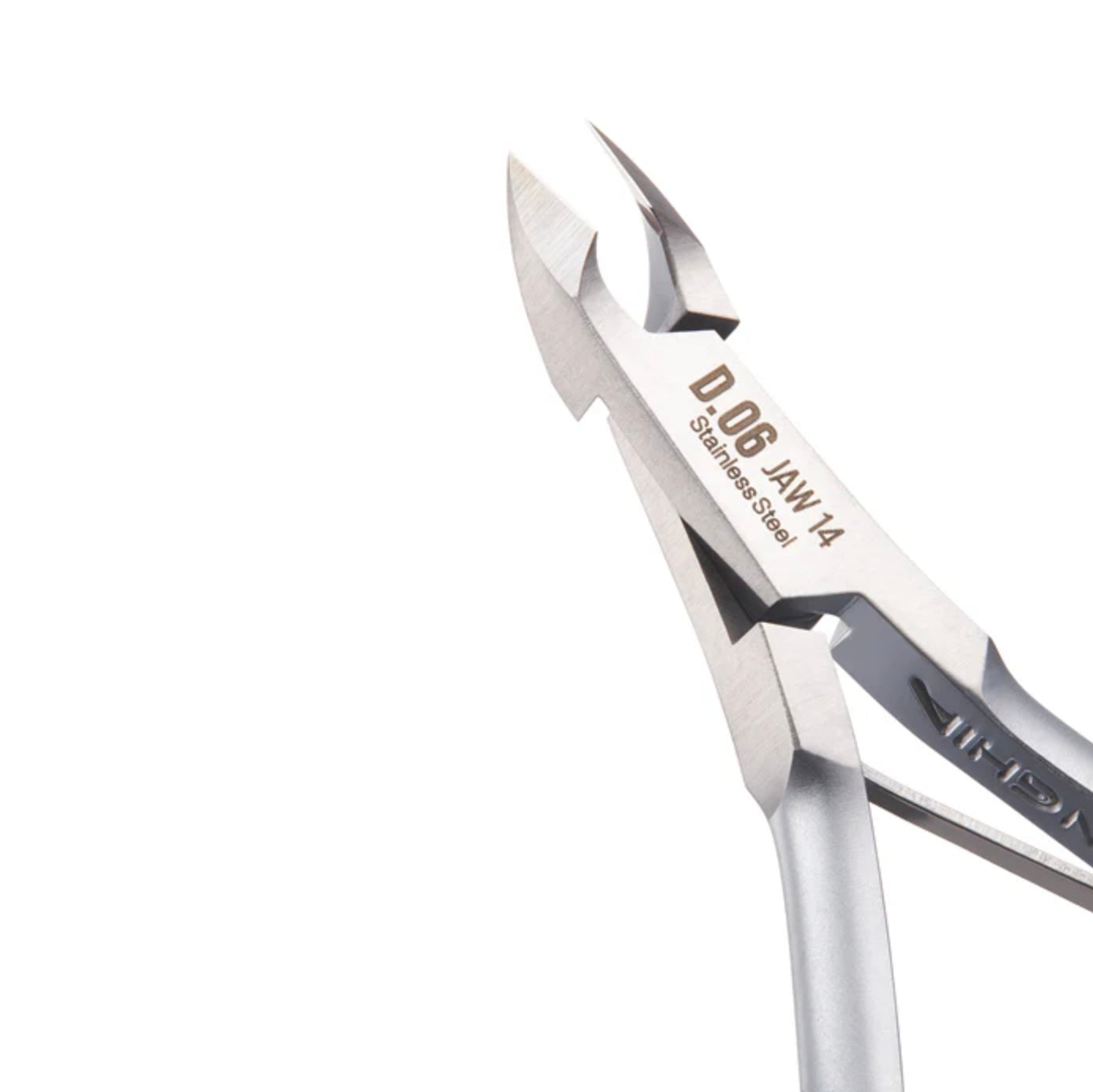 Nghia Nipper D-06